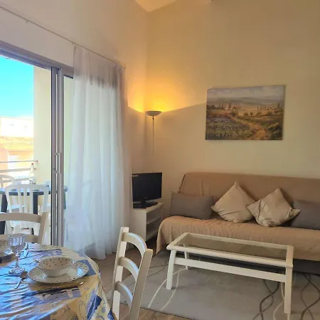 Spacieux Studio-cabine Avec Mezzanine, Terrasse Et Piscine Commune - Cap D'agde - Fr-1-249-395 Apartman Agde